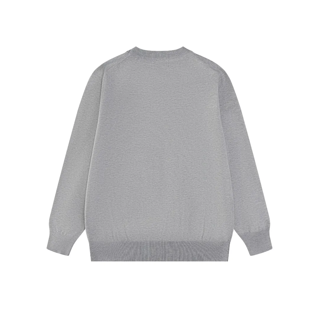 P206 #R80 Ralph Lauren Knitted Pony Embroidered Round Neck Pullover Sweater Official Website Synchronized Same Style for Men and Women Sizes: S-XL Color: White Blue Khaki Army Green Dark Gray Gray Navy Red Label Navy Blue White Label Black White Label Black Red Label Classic Cotton Yarn 100% White Cotton High Quality Goods Classic styles have always been popular! The workmanship details are very good! The simple round neck pullover sweater is always the standard, with classic brand embroidery on the chest! All major stars have the same style! Best for couples. High quality goods! Xinjiang cotton micro-elastic and smooth fabric has excellent quality. Pure cotton is soft and skin-friendly. Size: S M L